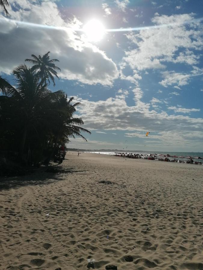 Casa Meus Amigos Kitesurf In The Center Of Cumbuco Hotel Luaran gambar